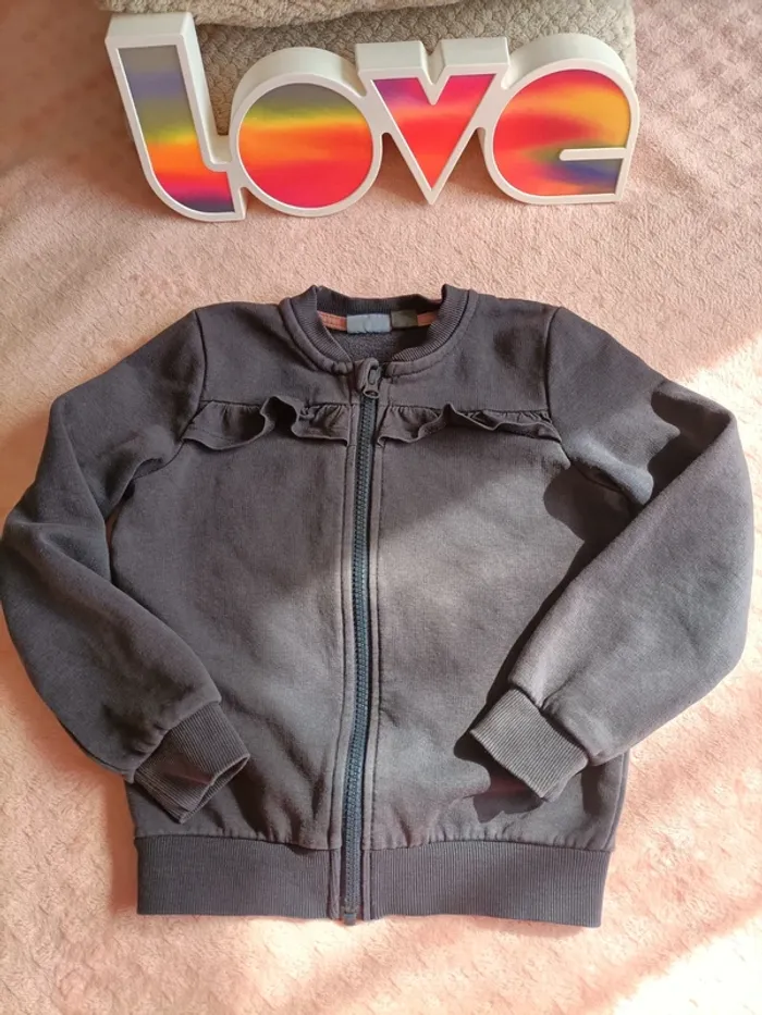 Lot pull et vestes 6 ans fille - photo numéro 9