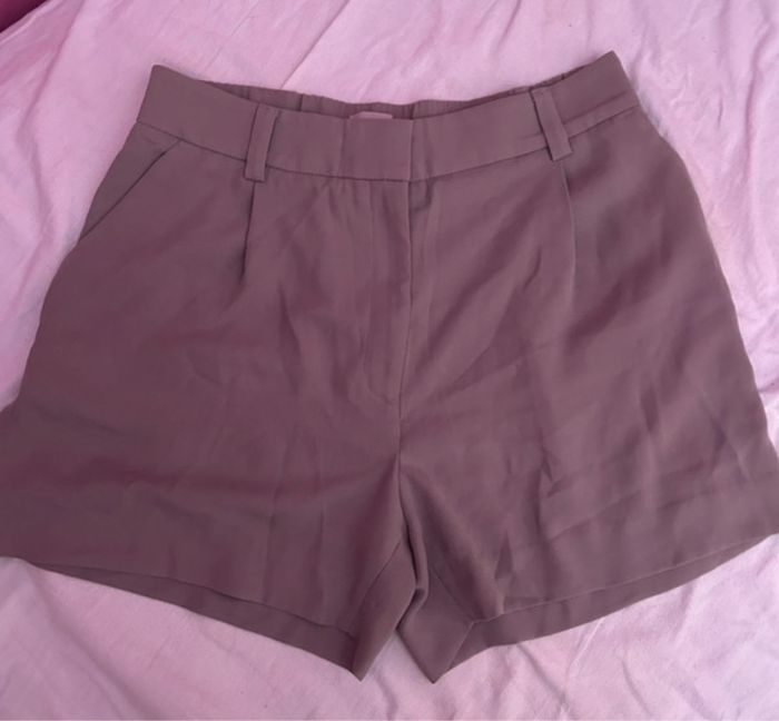 Short matière fluide