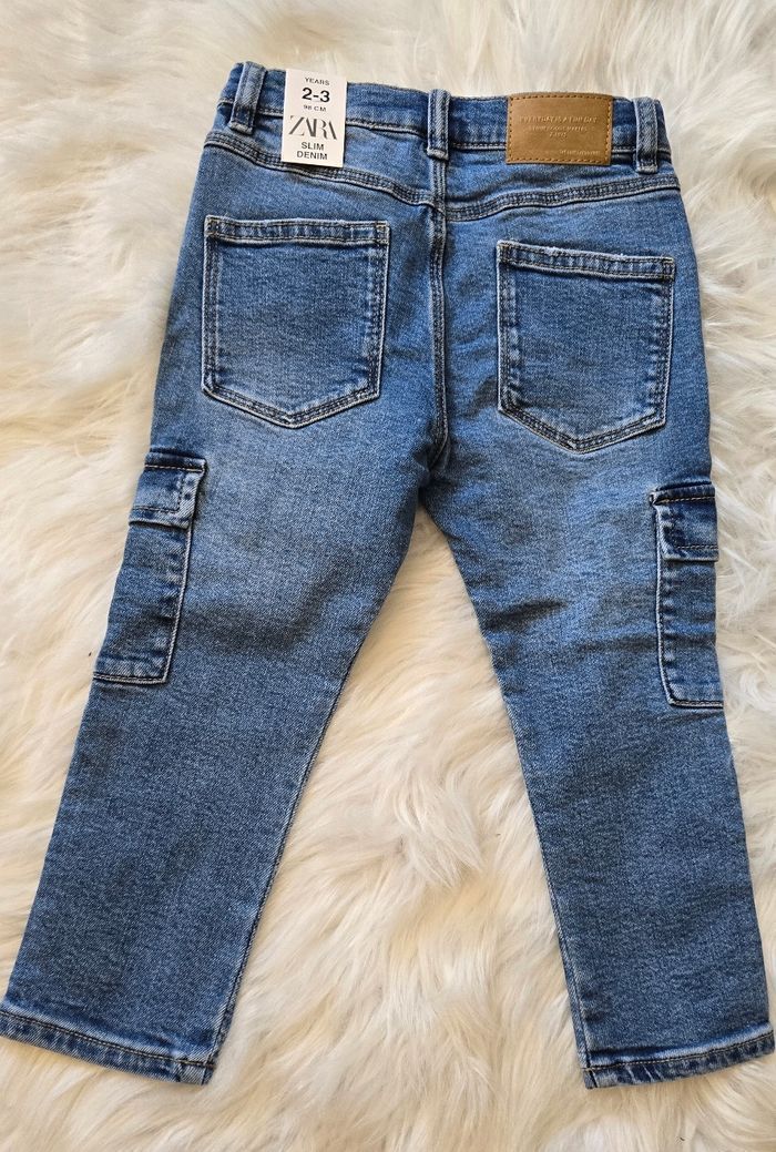 Neufs (non portés)🏷💙😍🤩 ensemble teeshirt et jeans cargo  3 ans garçon 💙😍🤩 - photo numéro 4