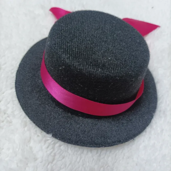 Chapeau à pinces accessoire cheveux - photo numéro 2