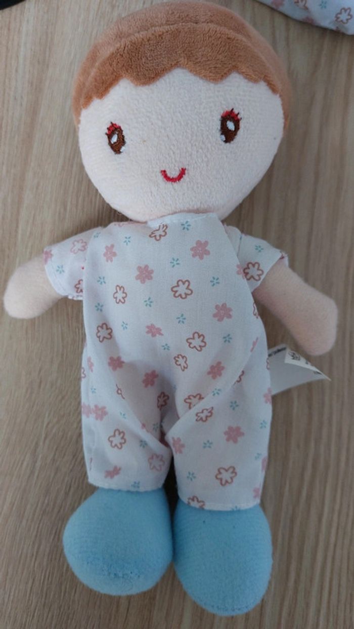 Poupée avec couffin en tissu - photo numéro 2