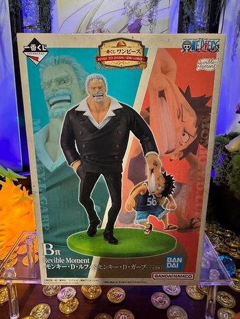 One piece - Ichiban Kuji Road to Dawn Luffy & Garp (prize B)