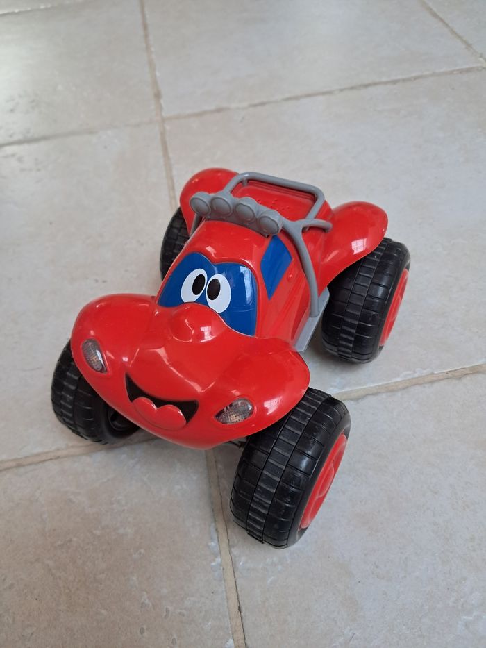 Voiture rouge - photo numéro 2