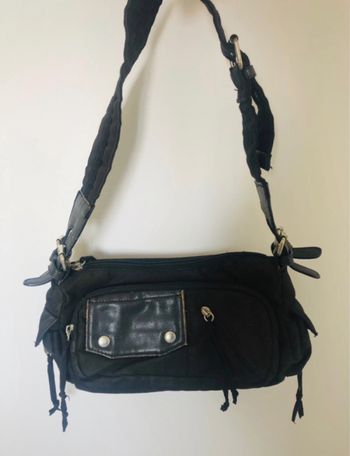 Sac style sacoche bershka avec multi poches noir