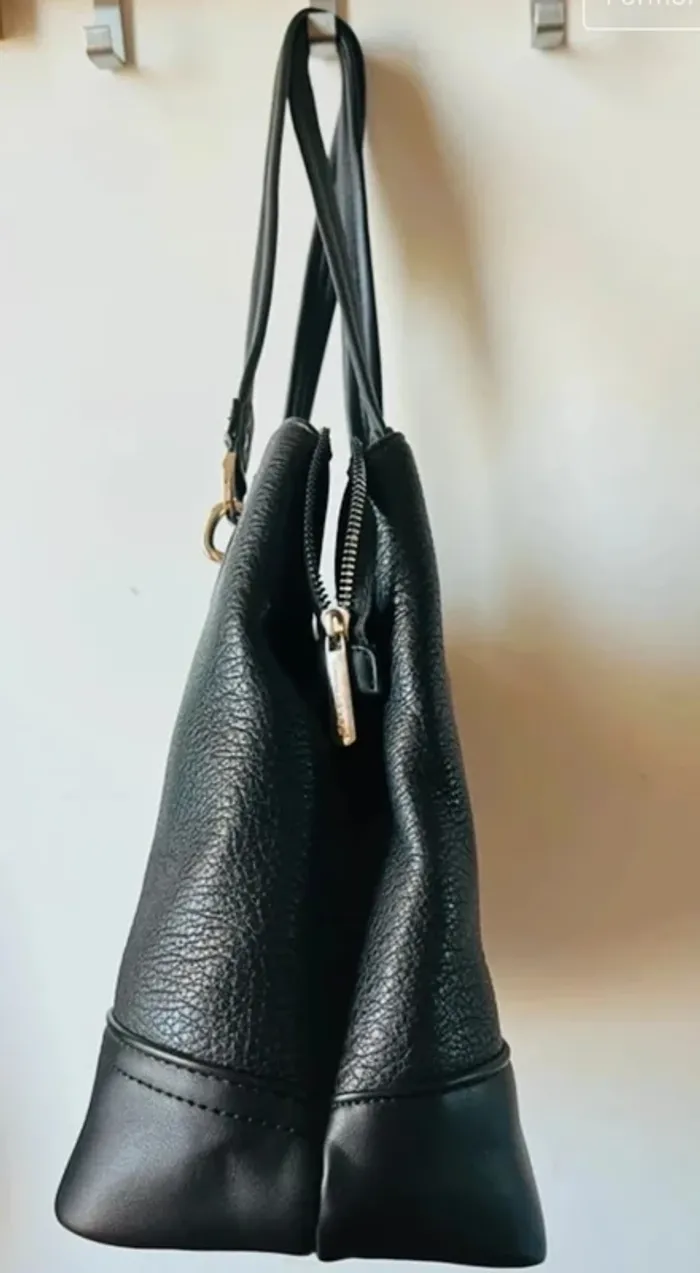 👜 sac à main fourre tout aspect cuir graine noir #davidjones - photo numéro 6