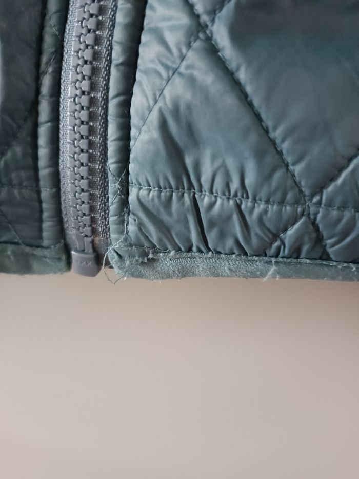 Veste Quechua enfant 8 ans | doudoune légère | bleu | chaude & confortable | randonnée / sport / école - photo numéro 4