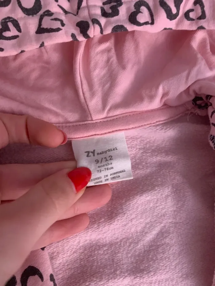 Veste rose avec cœurs 9-12 mois - photo numéro 2