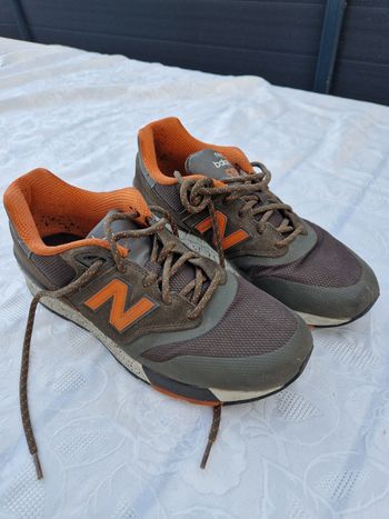 Baskets kaki orange homme New balance