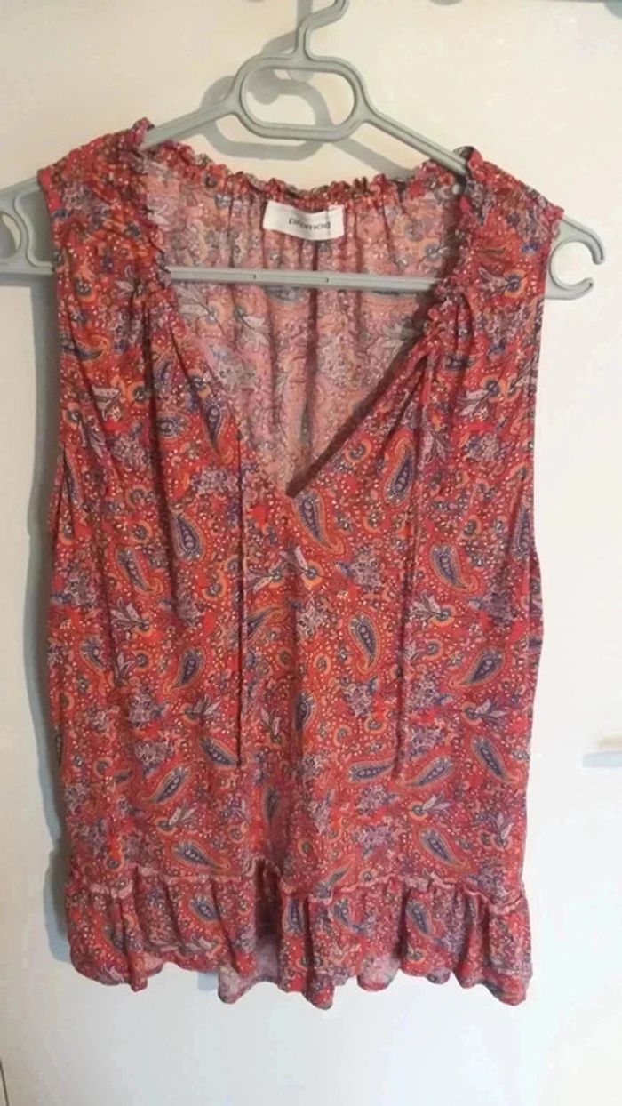 tee shirt sans manches - photo numéro 1