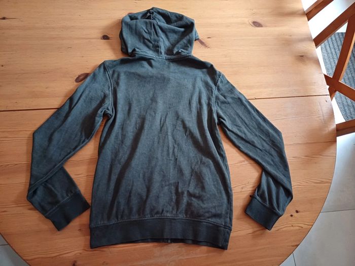 Gilet gris - photo numéro 2