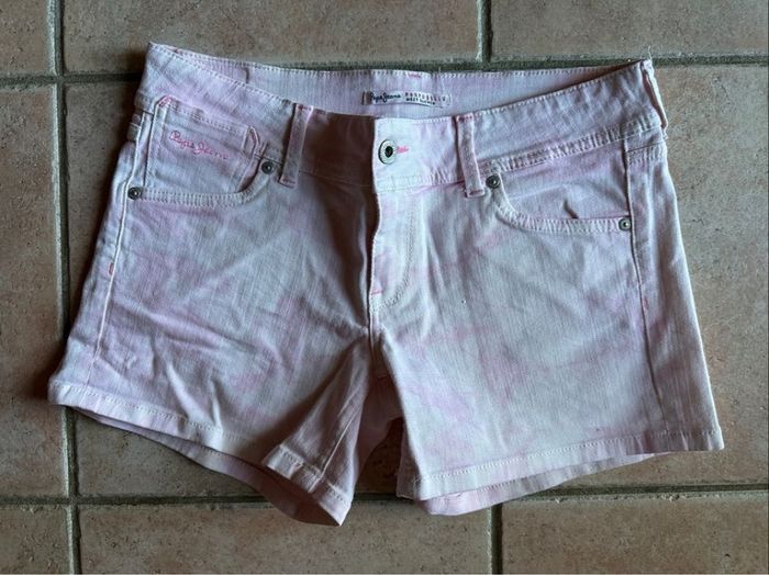 Short jean rose Pépé Jeans taille 30 (40 FR)