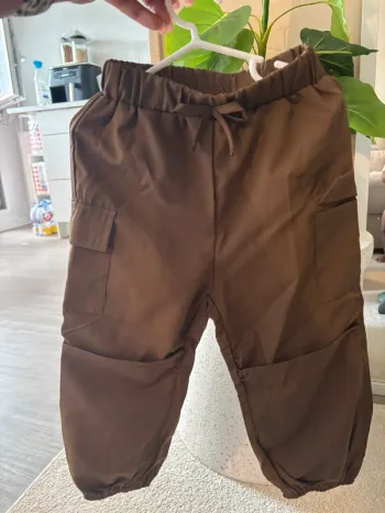 Cargo léger marron
