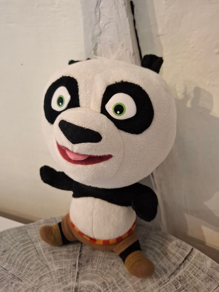 Peluche Po Ping - Kung Fu Panda - photo numéro 2
