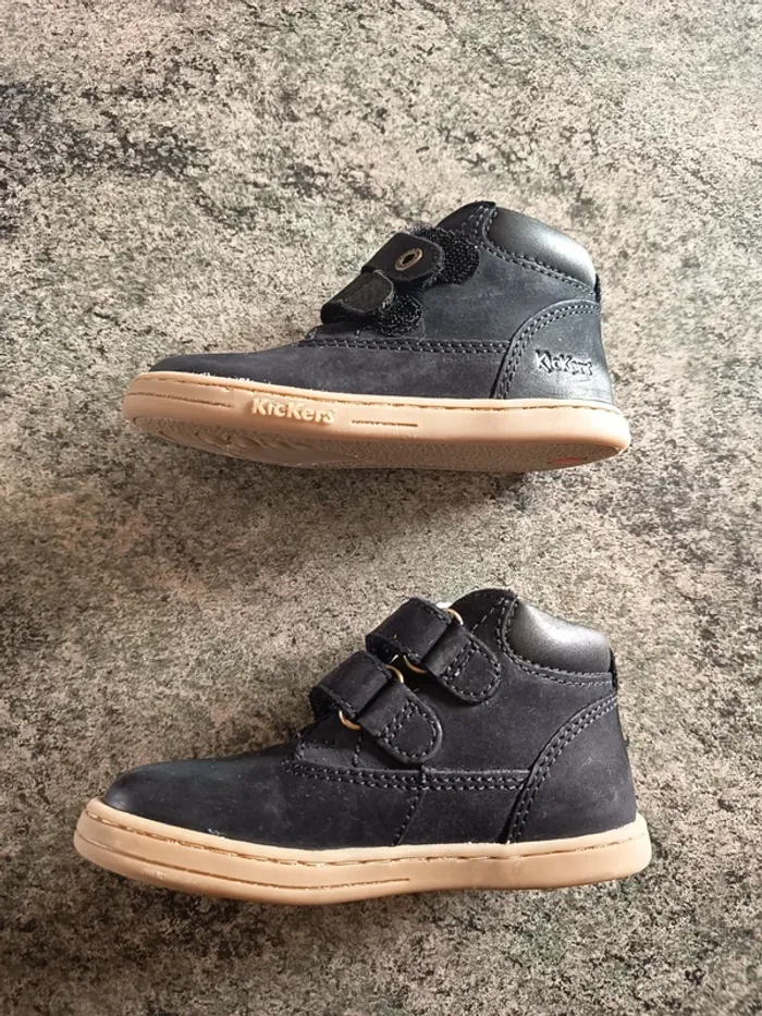 Chaussures pointure 22 kickers - photo numéro 3