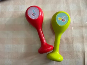 Jeu instrument paire de maracas