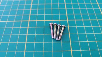 Visserie x4 Gamebit pièce détachée console de jeux Nintendo Gamecube DOL-001 (EUR) #E37