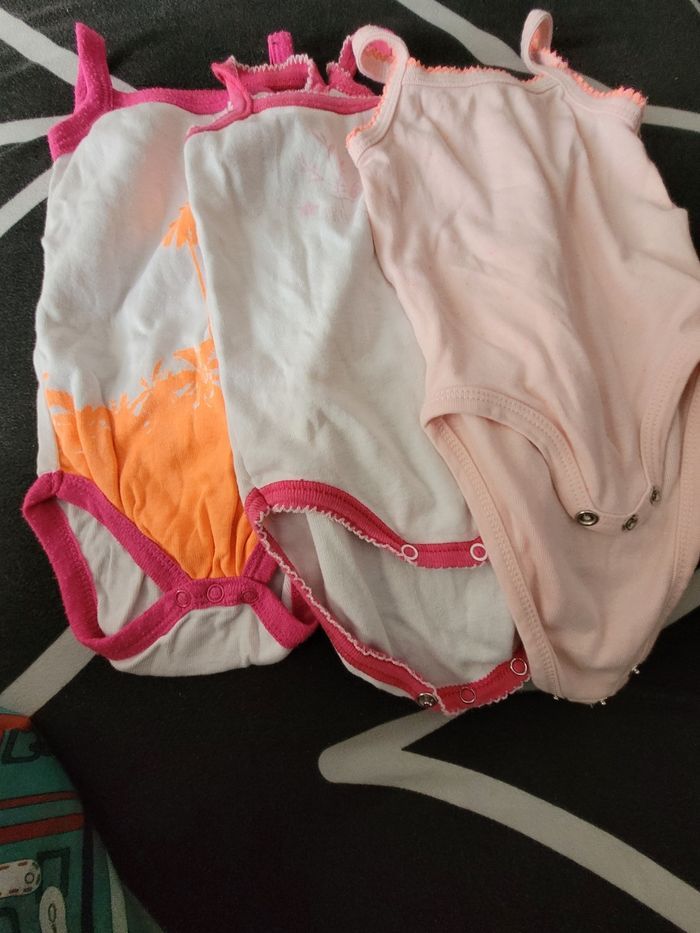 Lot 3 boddy à bretelle