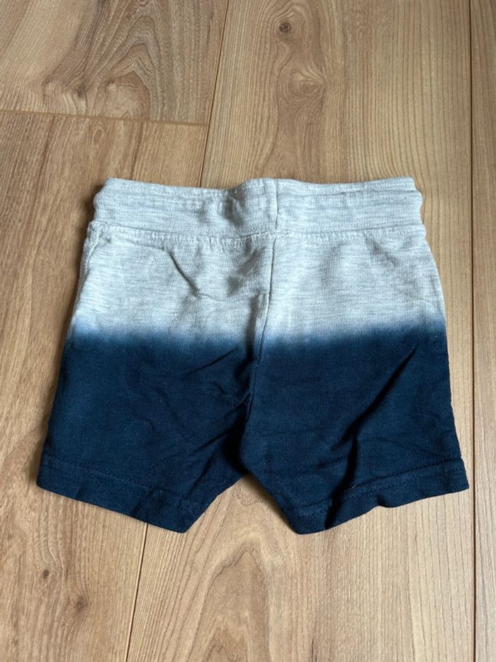 Short 12 mois - photo numéro 2