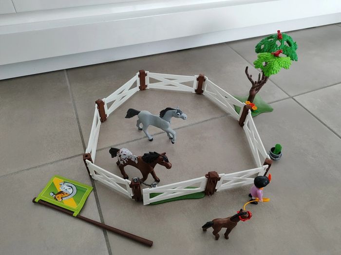 Enclos avec chevaux Playmobil 6931 - photo numéro 6