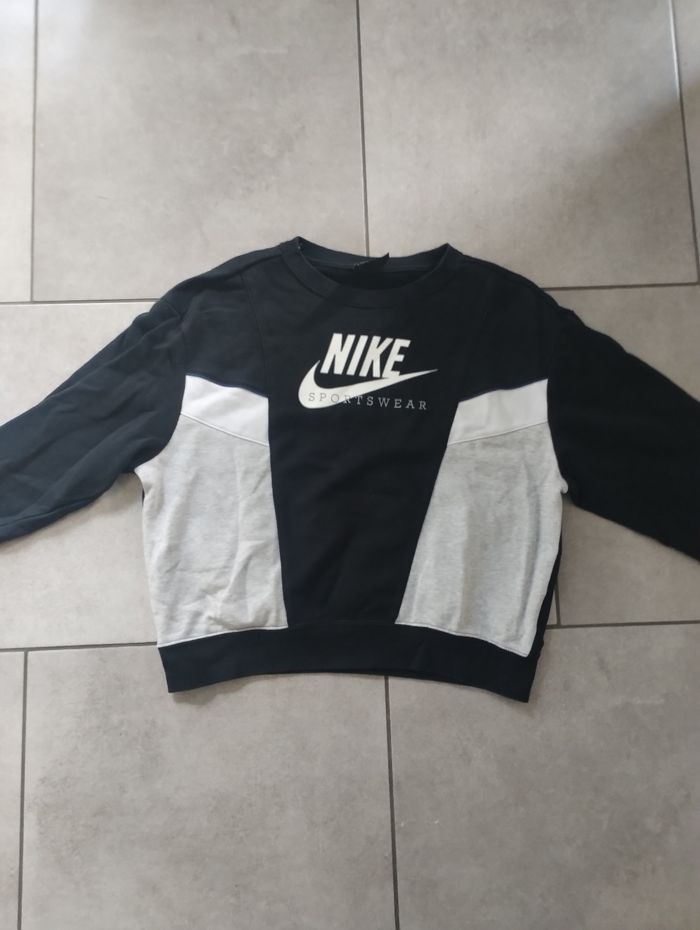Pull Nike