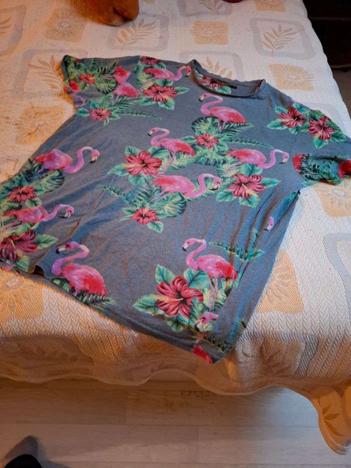 Jolie t-shirt femme avec motif - photo numéro 2