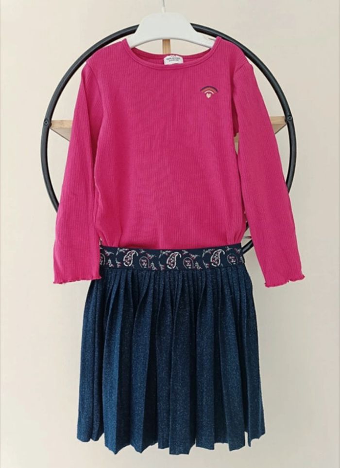 4 ans ensemble tape a l'oeil Teeshirt et jupe