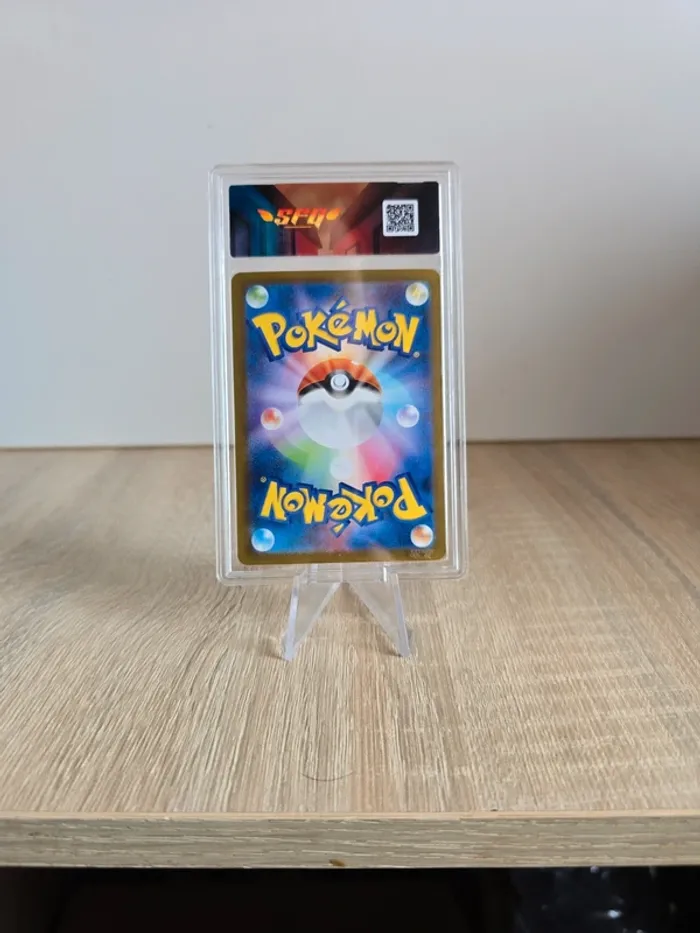 Carte gradée SFG T.Rocket’s Tyranitar 9.5 - photo numéro 2