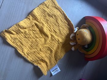 Doudou Pieuvre Poulpe tissu lange blanc jaune moutarde OSTARIA