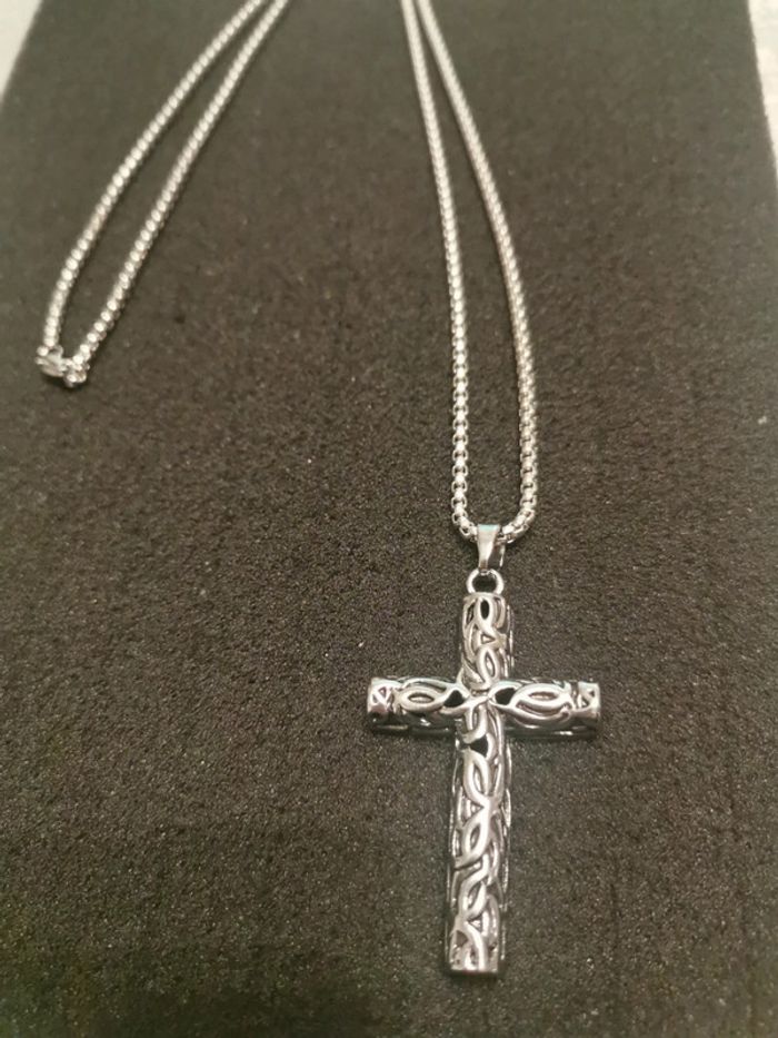 Collier et pendentif spirituel croix chrétienne