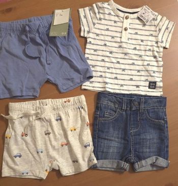 (Neufs non portés) 🥰💙Lot  Teeshirt mc , shorts 3 mois garçon 💙🥰