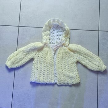 Gilet avec capuche fait main - 24 mois