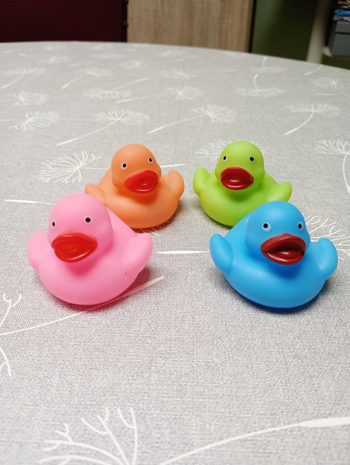 Petits canards bain