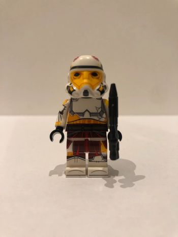 Figurine type lego Captain Enock. Star Wars