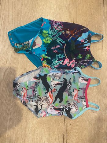 Lot de 2 maillot de bain fille 18/24 mois