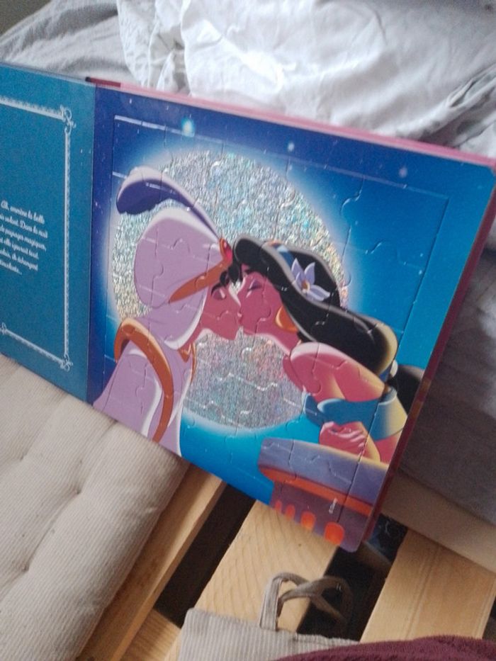 Livre puzzle Princesse Disney neuf - photo numéro 2