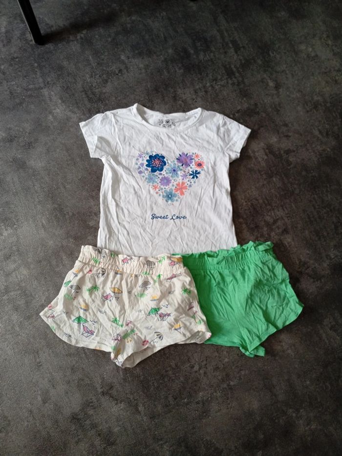 Lot vêtements été 5 ans