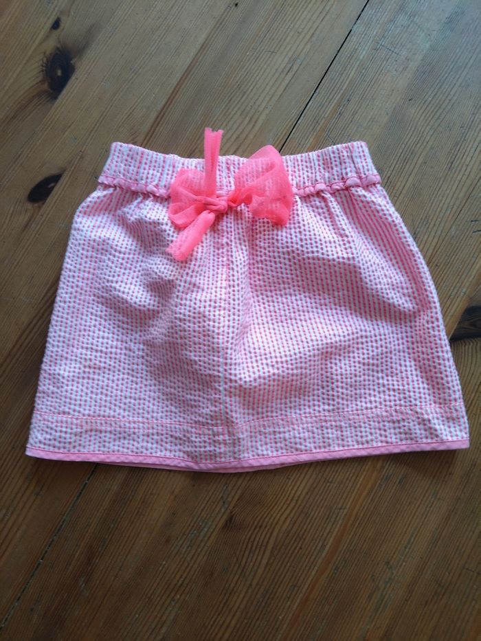 Lot 5 jupes et 1 short - photo numéro 4