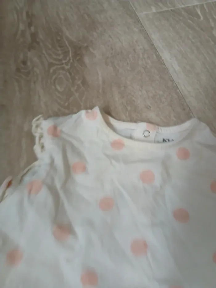 Lot de 4 vêtements bébé fille 6 mois - photo numéro 12