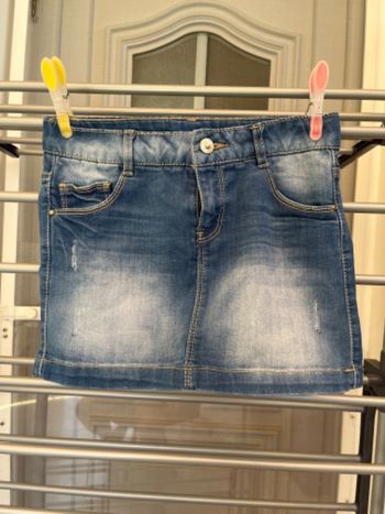 Jupe en jean bleu taille 9/10 ans Zara