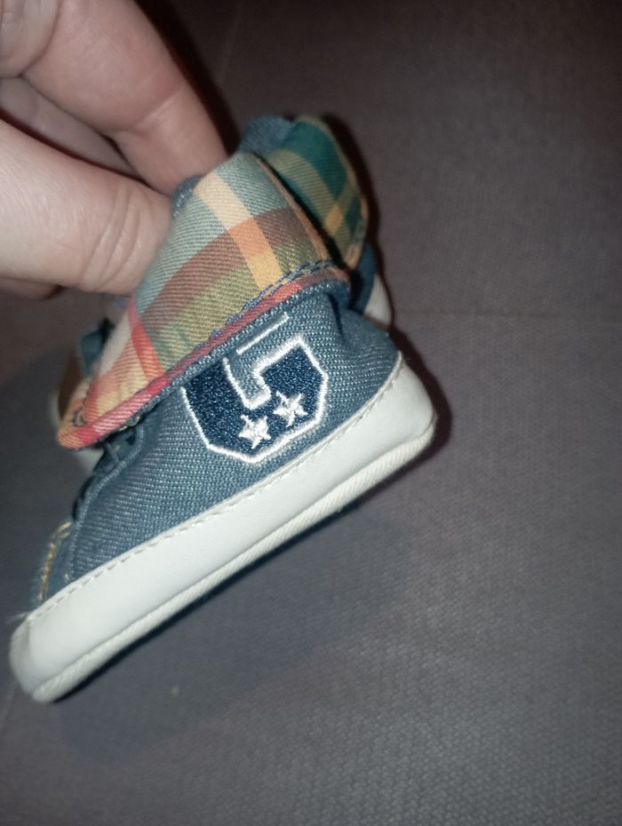 Chaussure bébé - photo numéro 2