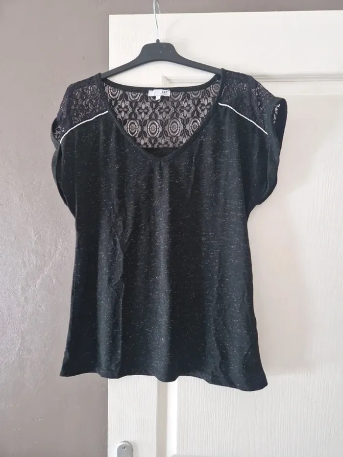 Tee-shirt noir pailleté taille L neuf