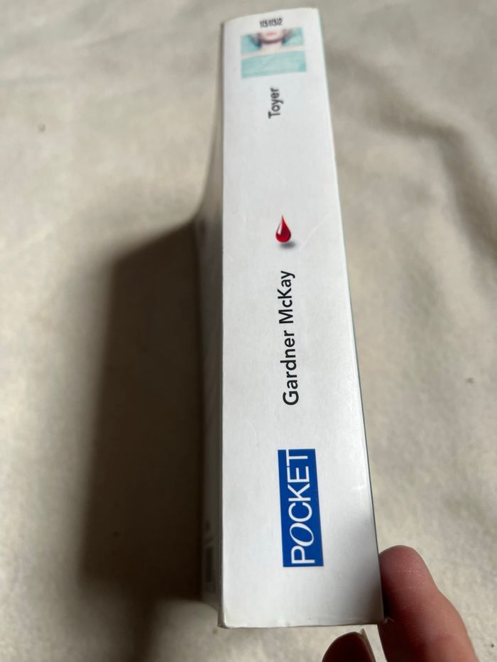 Thriller : toyer - photo numéro 2