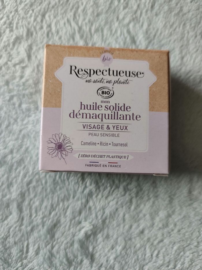 Huile solide démaquillante