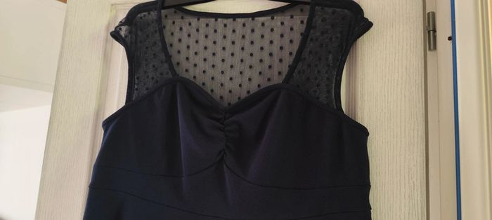 Robe bleue marine - photo numéro 2