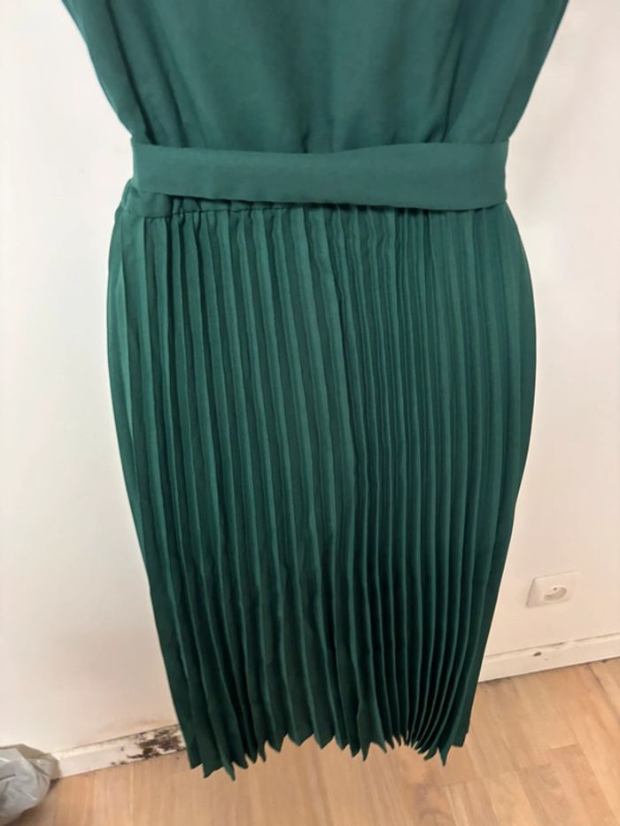 Robe chic  vert émeraude neuve - photo numéro 9