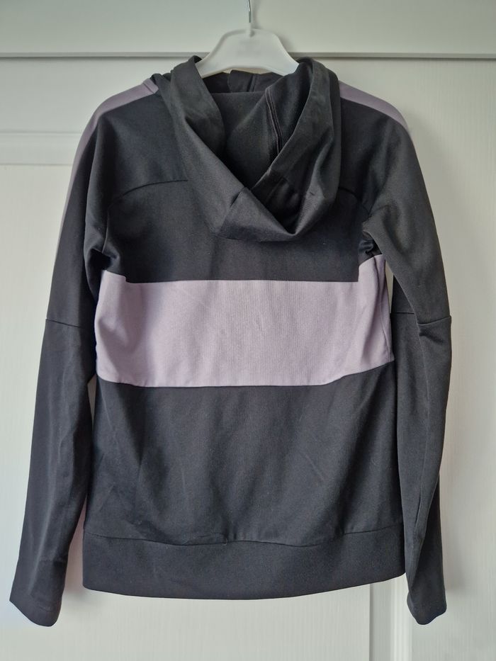 Veste Nike 8/9 ans Très bon état - photo numéro 2