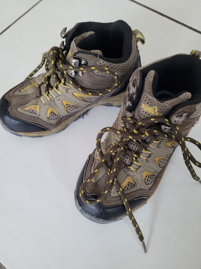 Chaussures de marche Garçon Pointure 29 - photo numéro 4