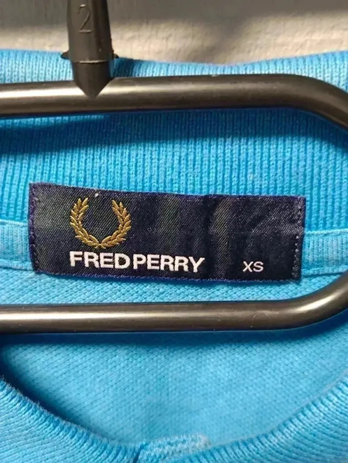 🌟 Polo Fred Perry bleu ciel - Taille XS - photo numéro 5