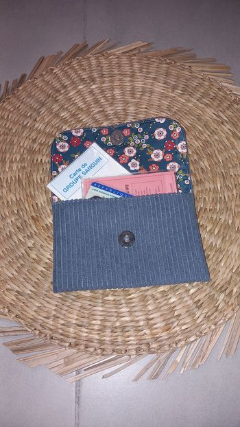 Pochette souple aimantée 