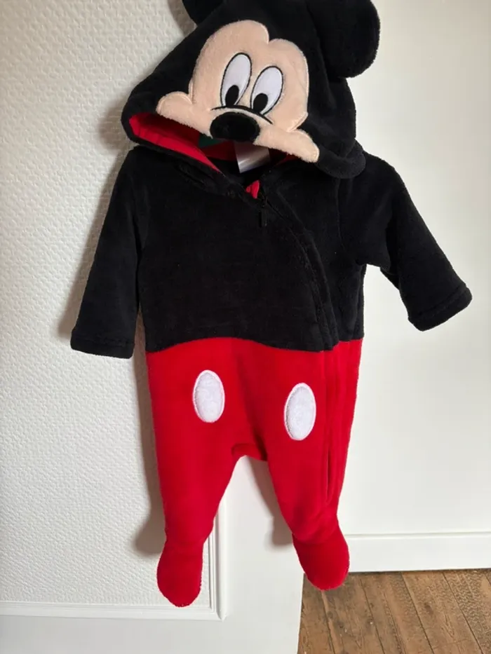 Combinaison Mickey